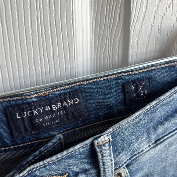 Lucky Brand Bridgette Skinny Jeans Modern Fit - Picture 3 of 5
